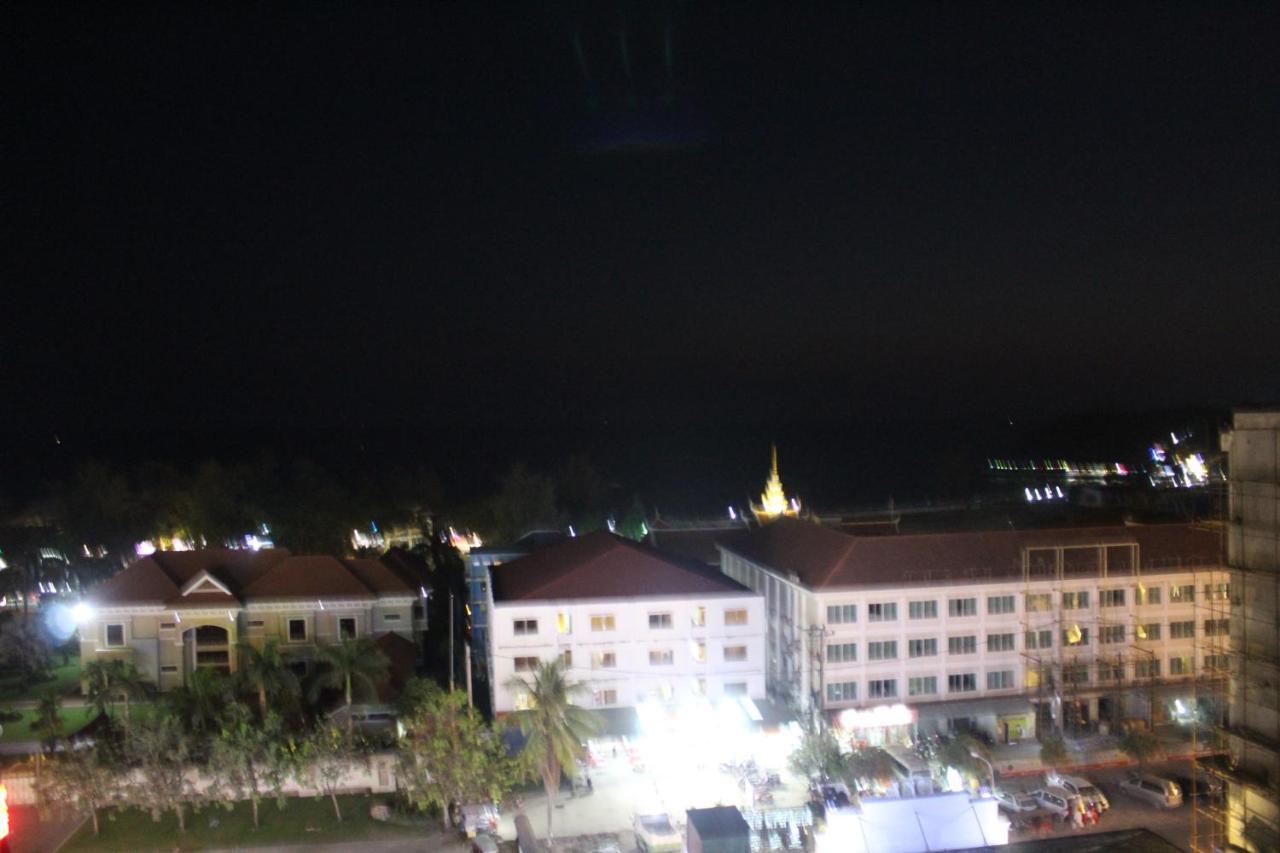308 Hotel Sihanoukville Exterior photo